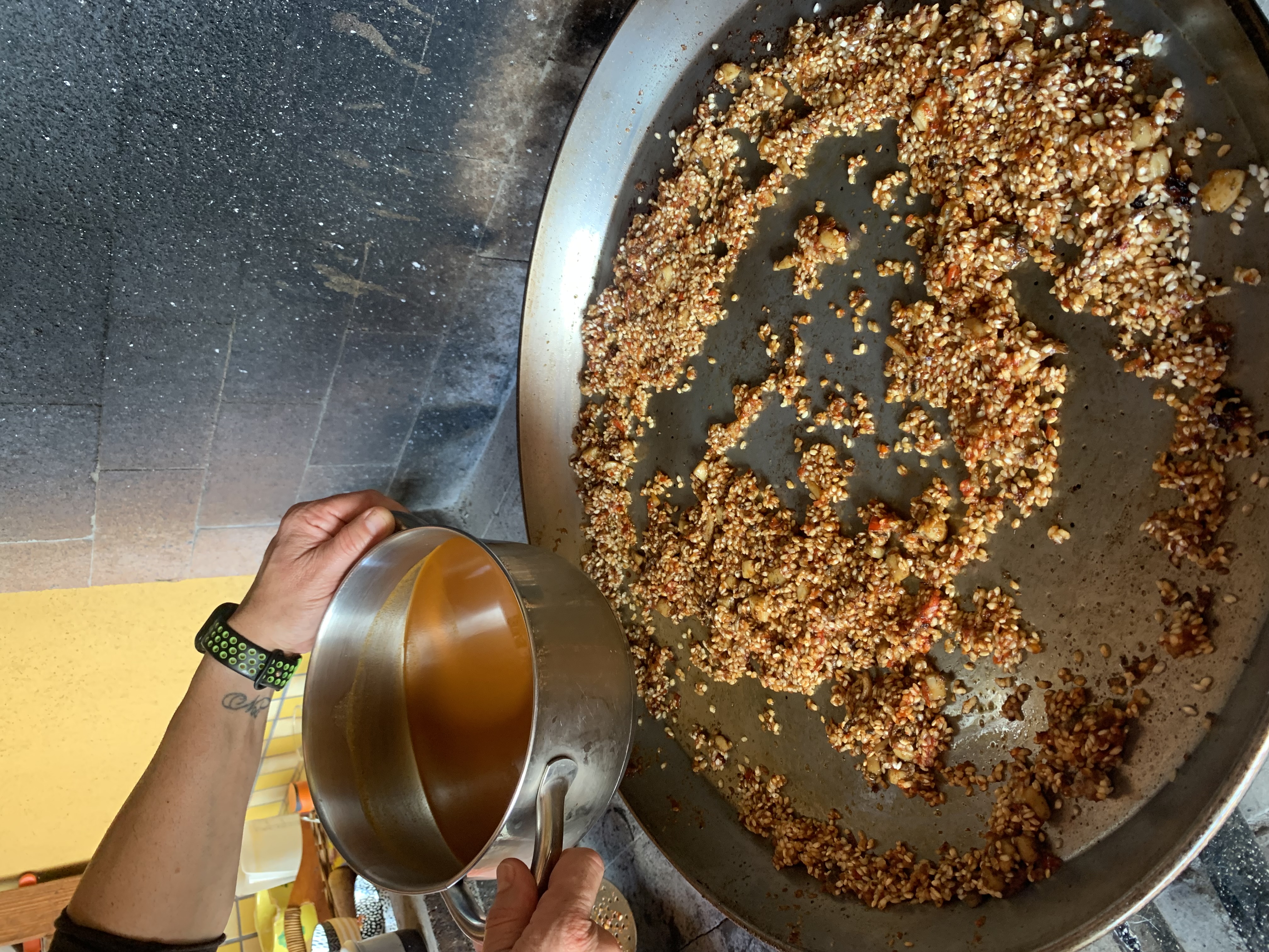 arroz de chuletón de vaca vieja con foie y calabaza